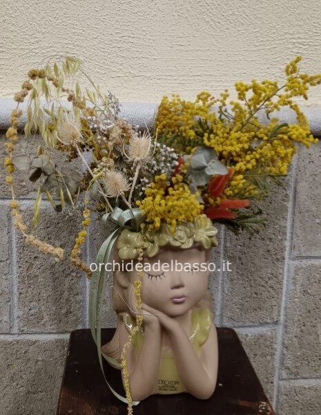 TESTA GRANDE CON FIORI SECCHI